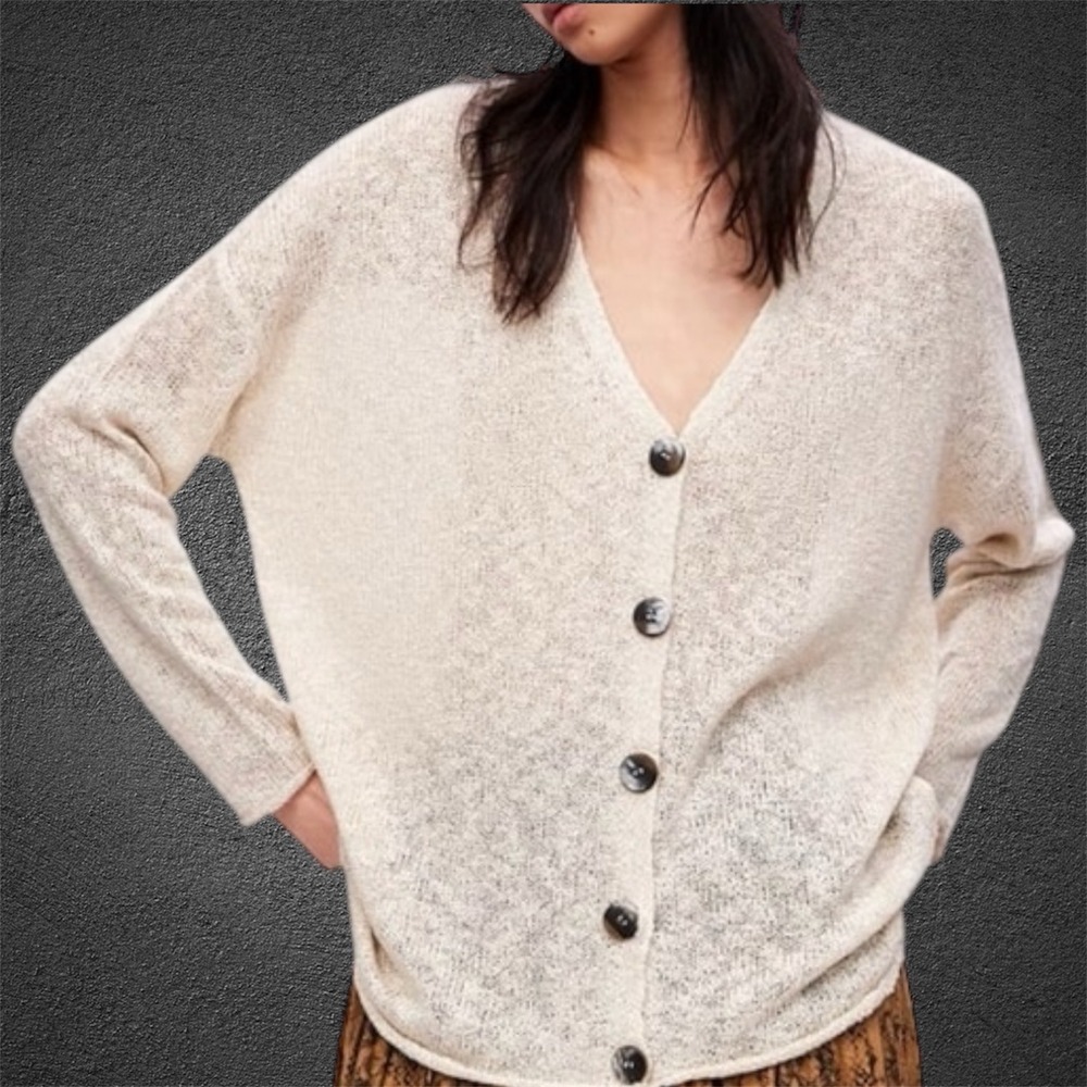 ZARA KNIT Cream Textured V Neck Button Up Cardigan Sweater Women's Medium